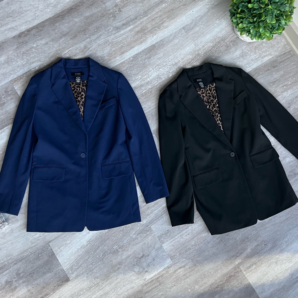 Lot of 2 Victoria’s Secret boyfriend blazers size 2 fits 4 black and blue
